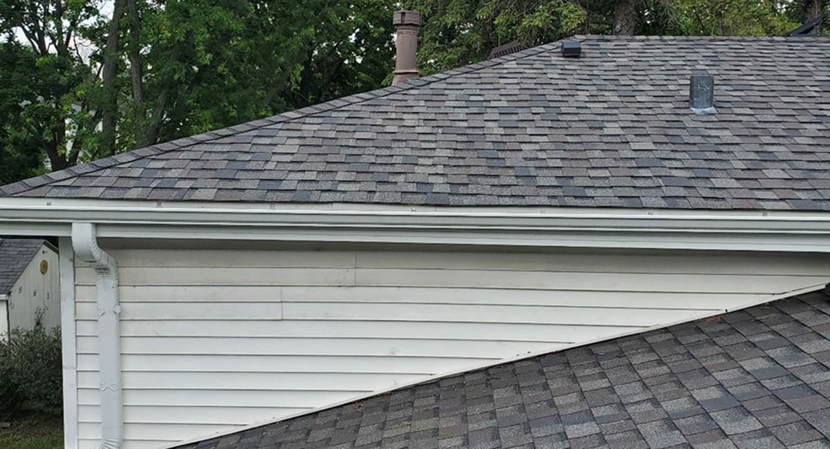 Choose the Right Roof Shingle Color for Your Home